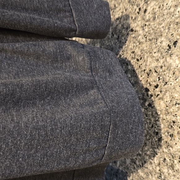 Genhoo Dark Gray Top - Picture 4 of 7